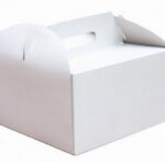 KARTON PUDEŁKO NA TORT BIAŁY Z UCHWYTEM 21x21x13cm