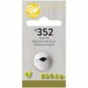 Wilton TYLKA CUKIERNICZA liść listek płatek nr 352