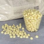 CZEKOLADA biała 28% Sicao Barry Callebaut 100g - obrazek 4
