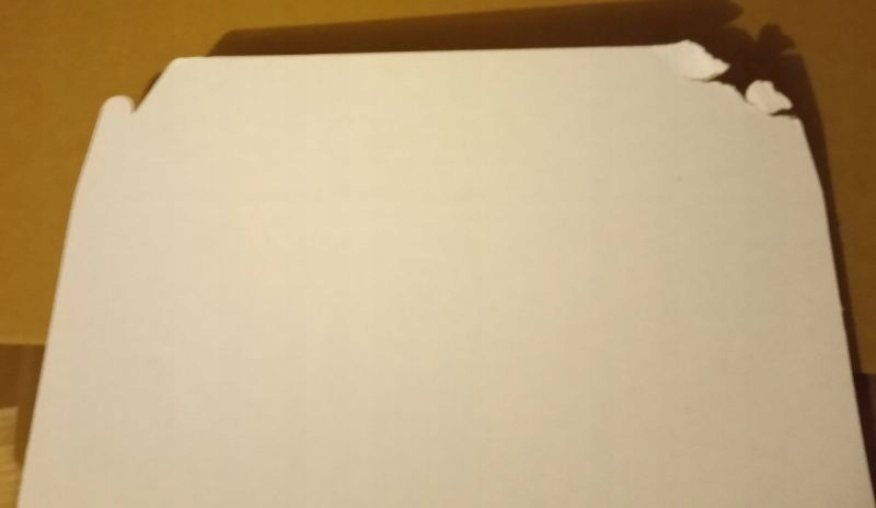 KARTON PUDEŁKO NA TORT Z UCHWYTEM 34x34x25cm gat 2