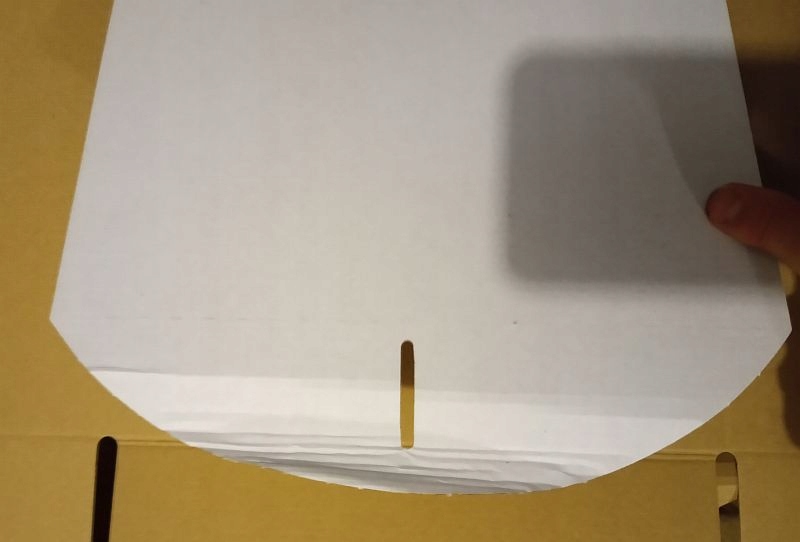 KARTON PUDEŁKO NA TORT Z UCHWYTEM 34x34x25cm gat 2