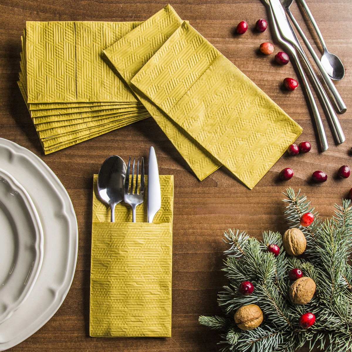 SERWETKI PAPIEROWE KIESZONKI NA SZTUĆCE Tłoczony Wzór Floral Złote 40x40cm