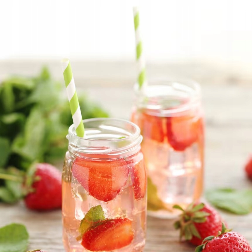 SŁOMKI RURKI PAPIEROWE 19,5x0,6cm białe w paski 25szt